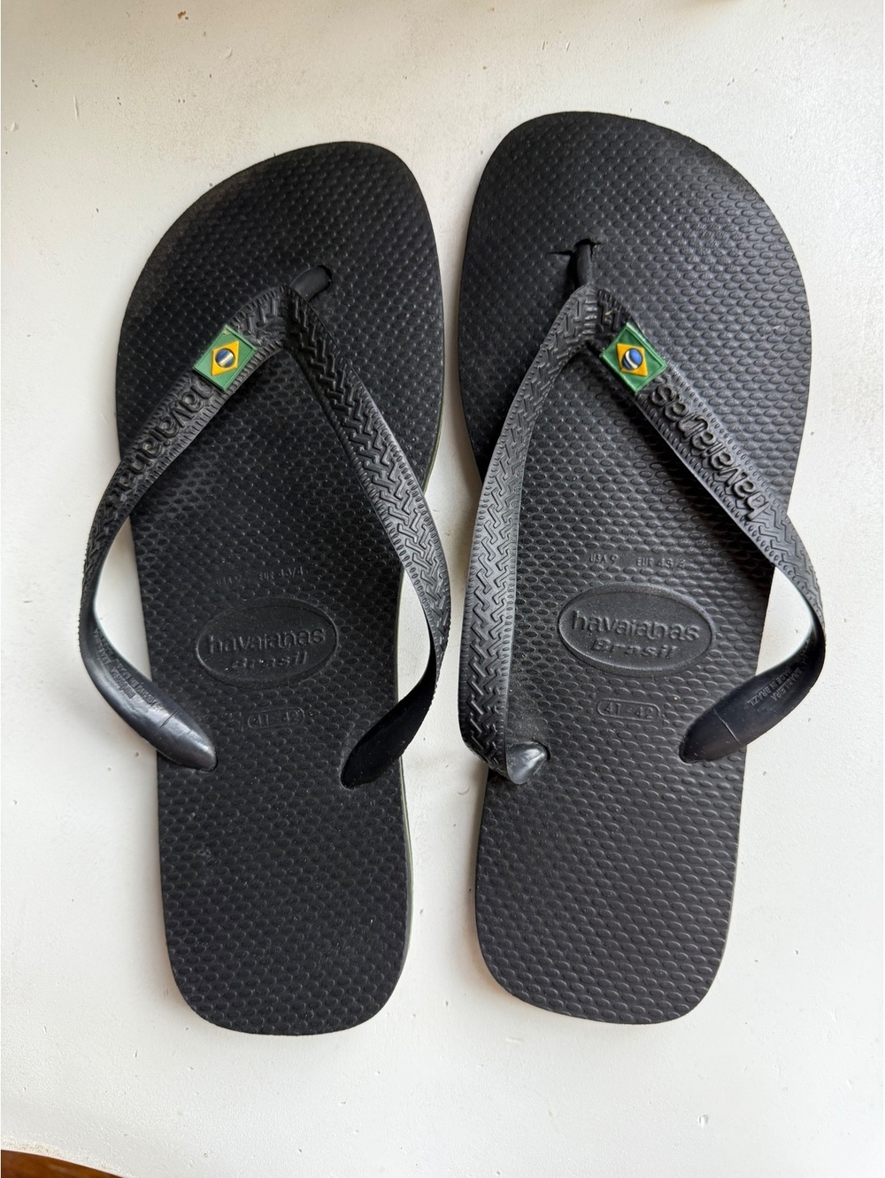 Havaianas Brazil Flag Black Flip Flops Size 9